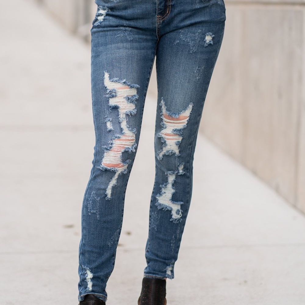 NWT Judy Blue Distressed Skinny Jeans - Picture 4 of 7